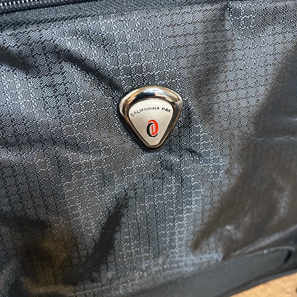 Pavilion Black Messenger Bag by Calpak 18” Laptop - Picture 3 of 10